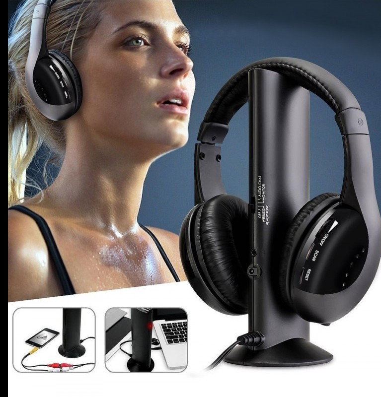 Wireless helmet with microphone