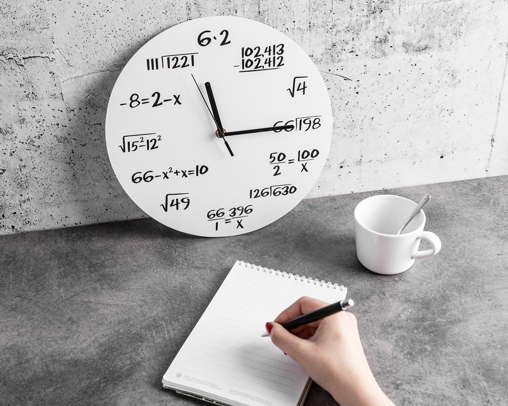 Horloge mathématique - blanche