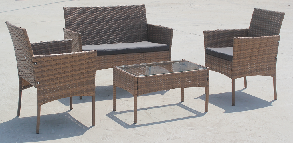 Alizee garden furniture in natural resin/gray cushions
