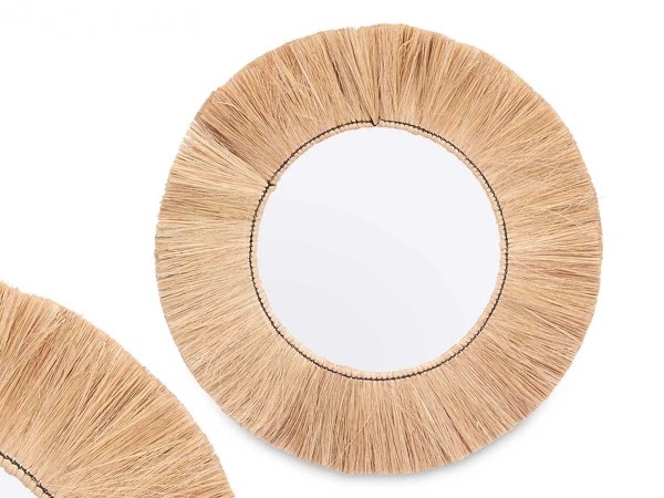 Simple round mirror
